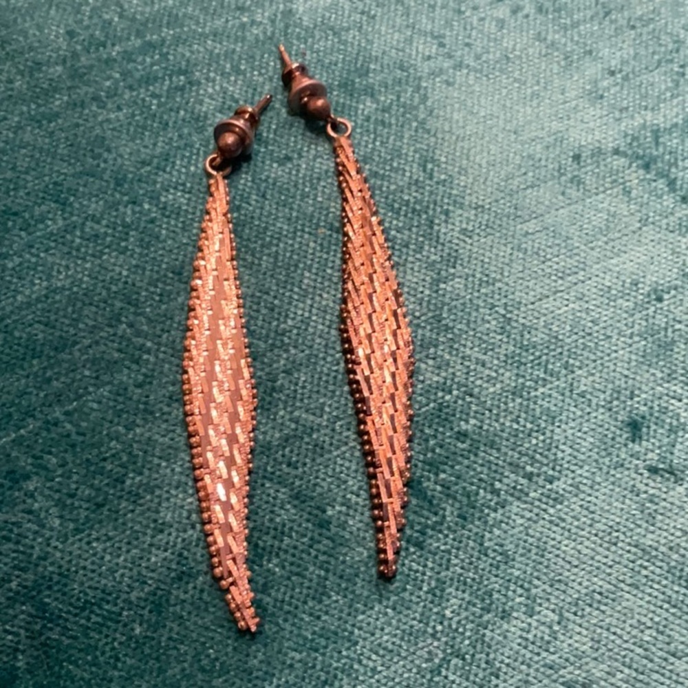 Silver 1990 chevron dangle earrings